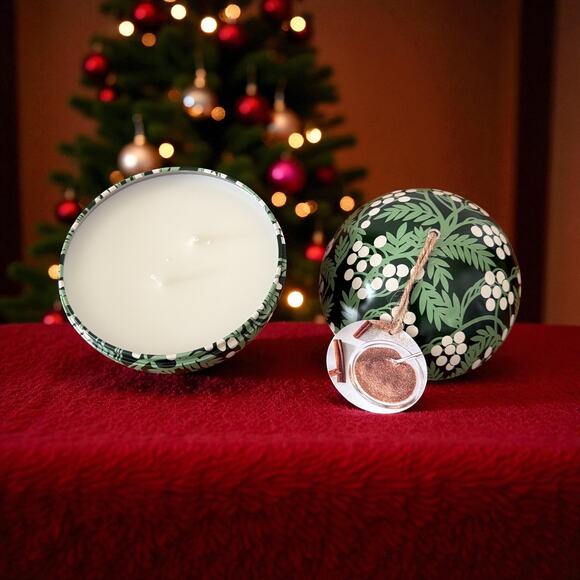 IKEA VINTERFINT Scented candle in metal cup, ball/cinnamon pumpkin green, 4 ¼ " - Picture 2 of 4